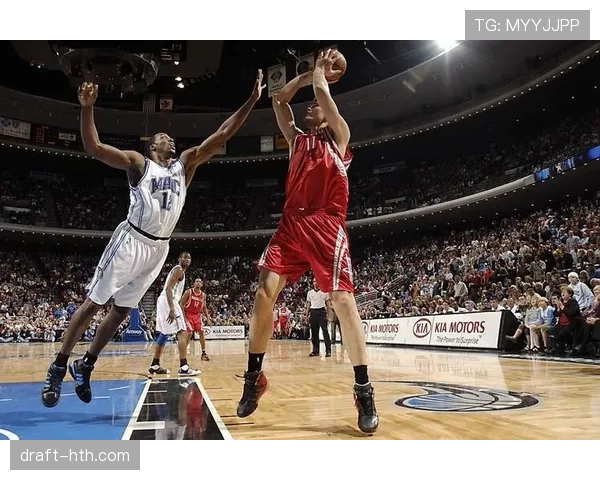 格兰特·威廉姆斯挡拆创造空间提升球队防守反击效率