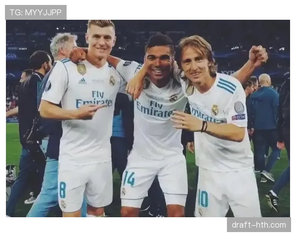 看到莫德里奇机场照我就认了——我这辈子攒的钱连他一只表都不够